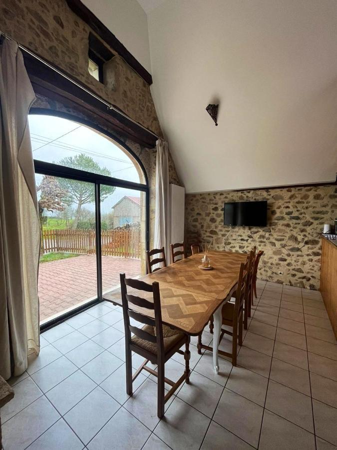 Maison Charmante A Maleville Avec Jardin Prive Et Parking.B Exterior foto