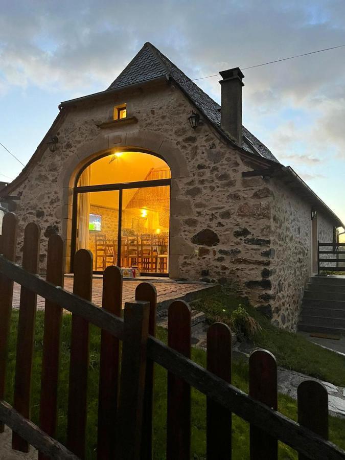 Maison Charmante A Maleville Avec Jardin Prive Et Parking.B Exterior foto